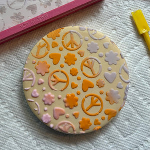 Groovy Vibes Pattern Stencil bakeartstencil