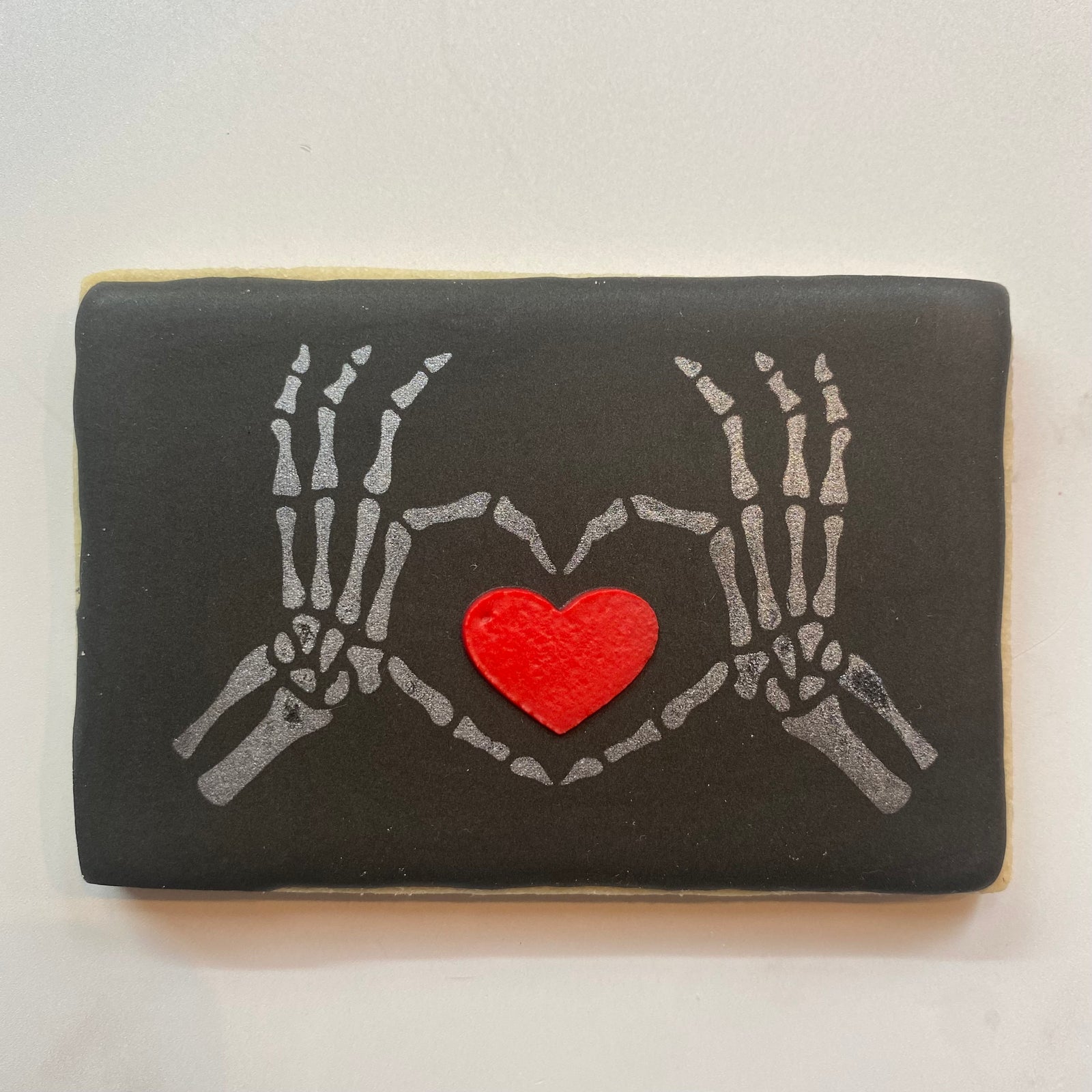 Skeleton Heart Cookie Stencil bakeartstencil