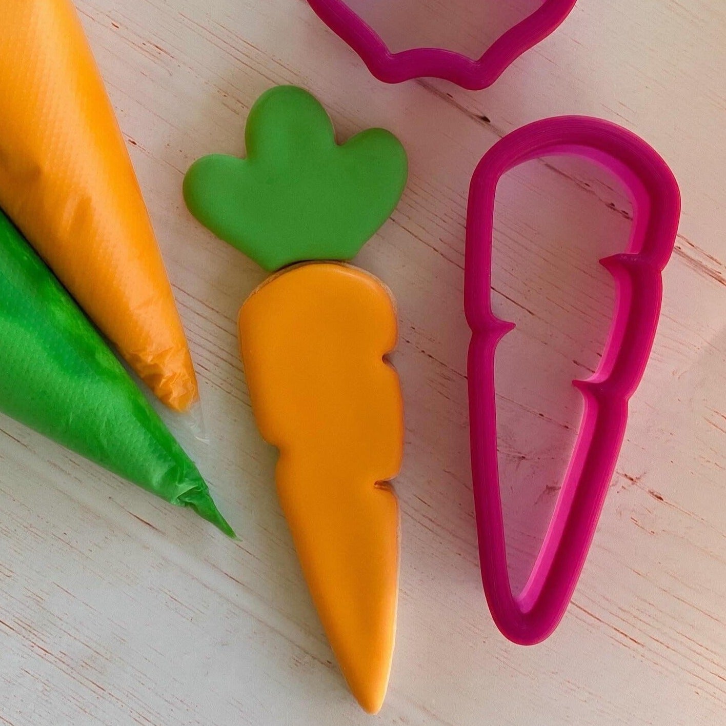 Bunny Bait Dessert Decorating Set bakeartstencil