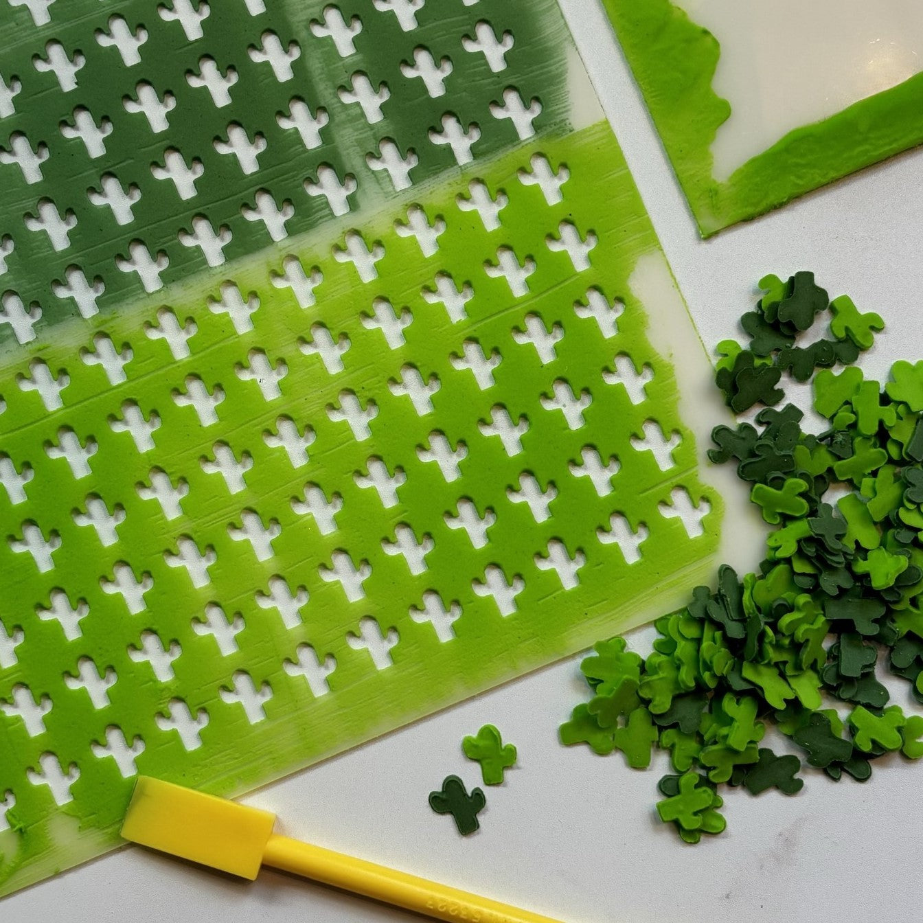 Cactus Sprinkles Stencil bakeartstencils