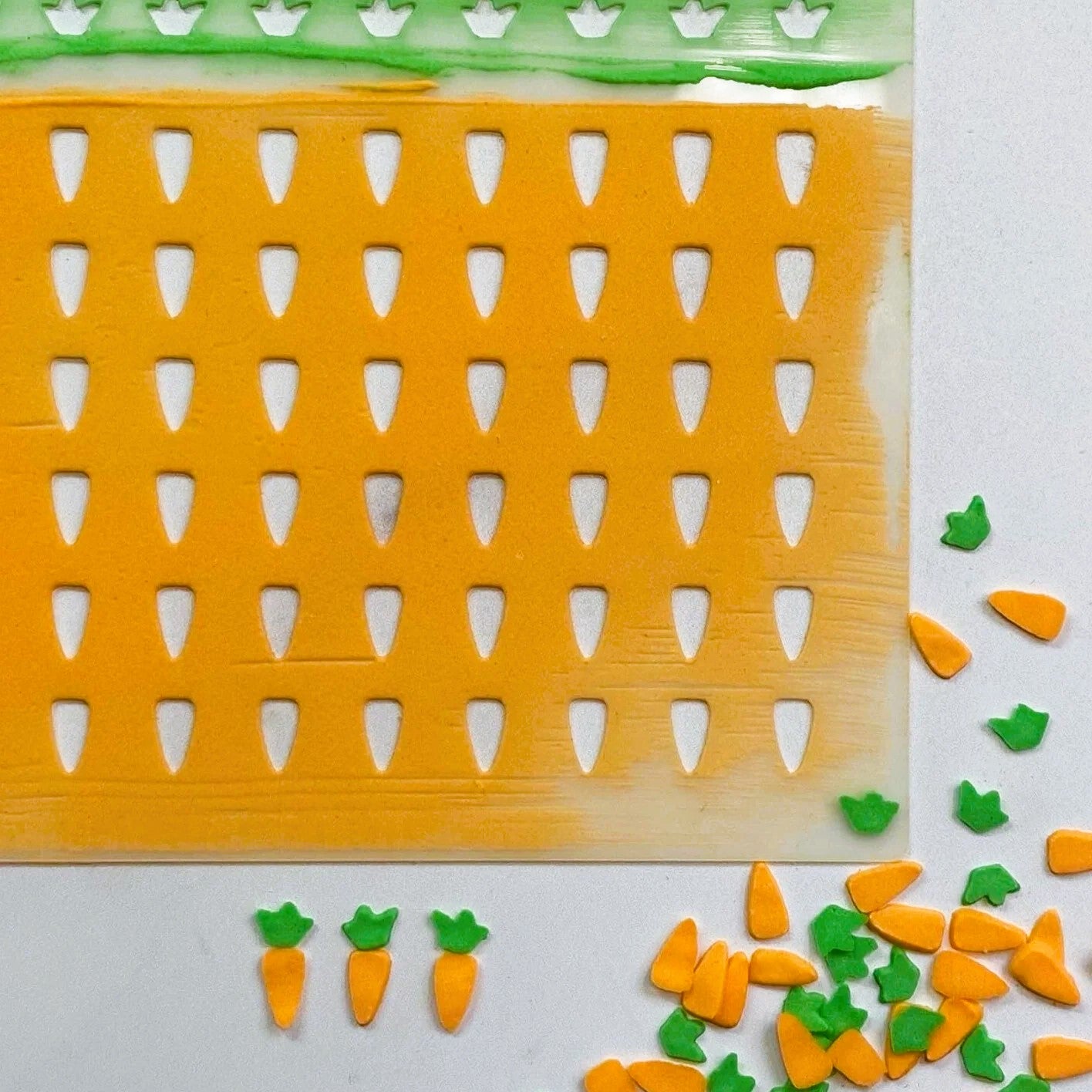 Carrot Sprinkles Stencil bakeartstencil