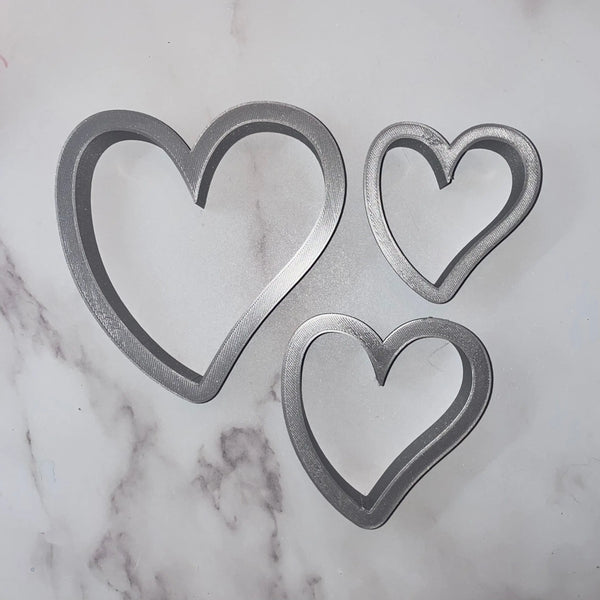 Wonky Heart Cookie Cutter - bakeartstencils