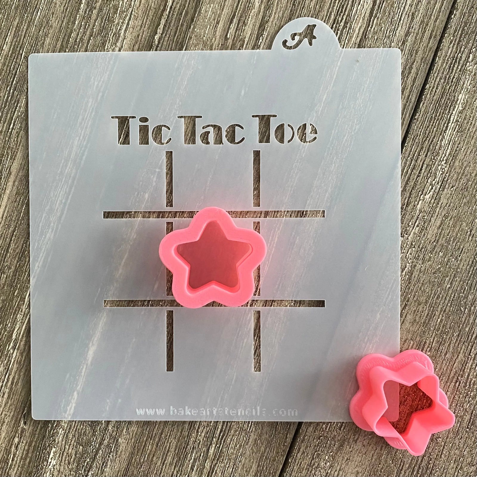 Star Tic Tac Toe Cookie Decorating Set, 2 piece set.