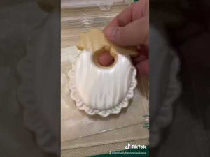 Video on how to airbrush our Zebra Pattern Cookie Stencil